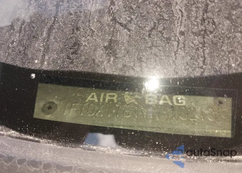 1997 Ford F150 Lariat/Standard/Xl/Xlt из США, поврежденный, VIN 1FTDX1761VNB10210